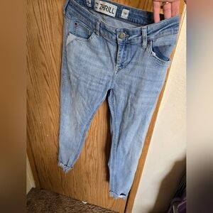 Women's zhrill Light Blue Cropped Jeans